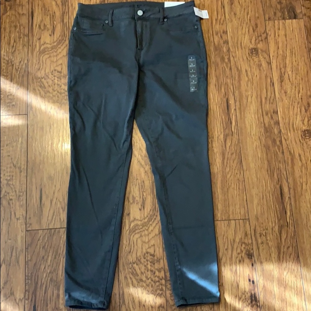 Maurice’s grey jeggings brand new!